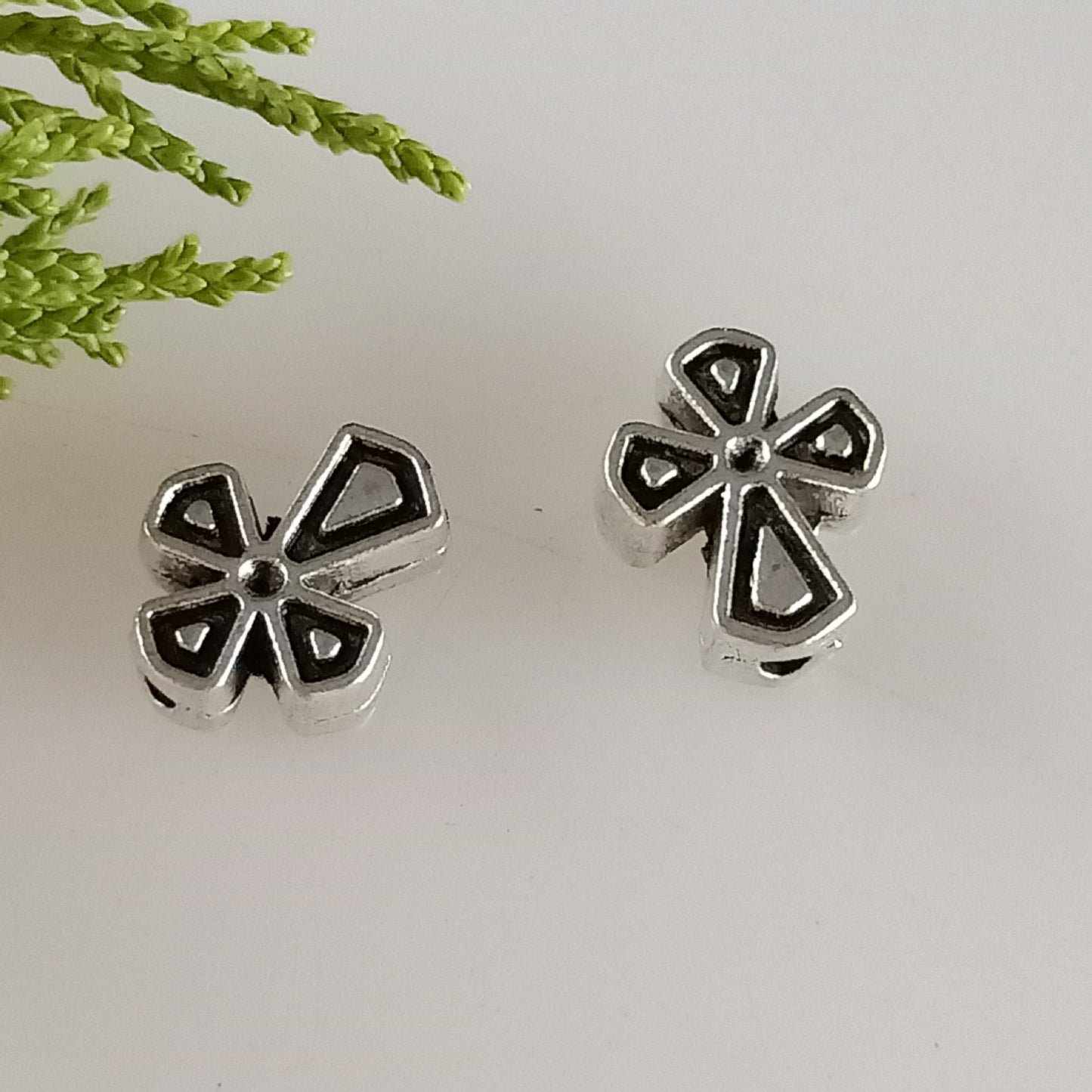 Cross Metal Beads 10x12mm Antique Silver Tone Zinc Alloy 100pcs 5