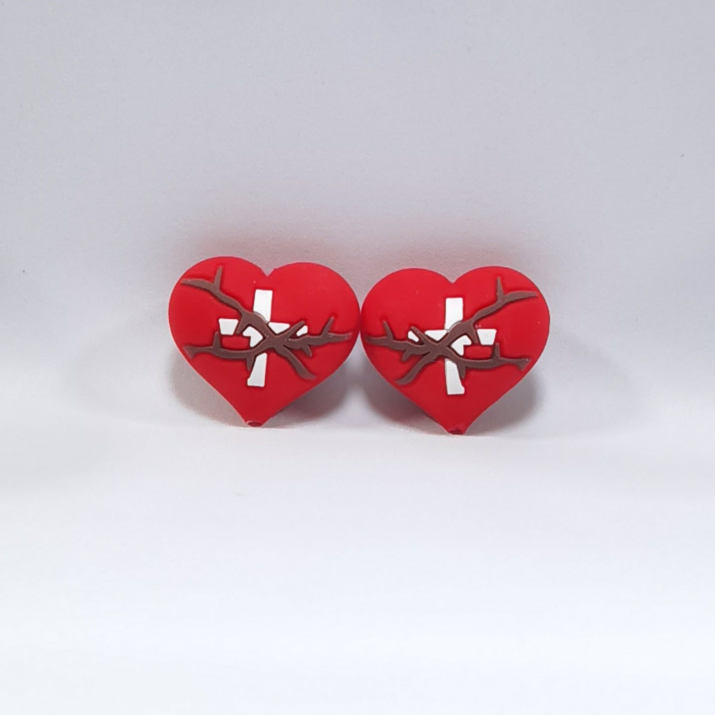 Silicone 3D Focal Beads Valentines Day Cross Carved on Red Heart 20pcs