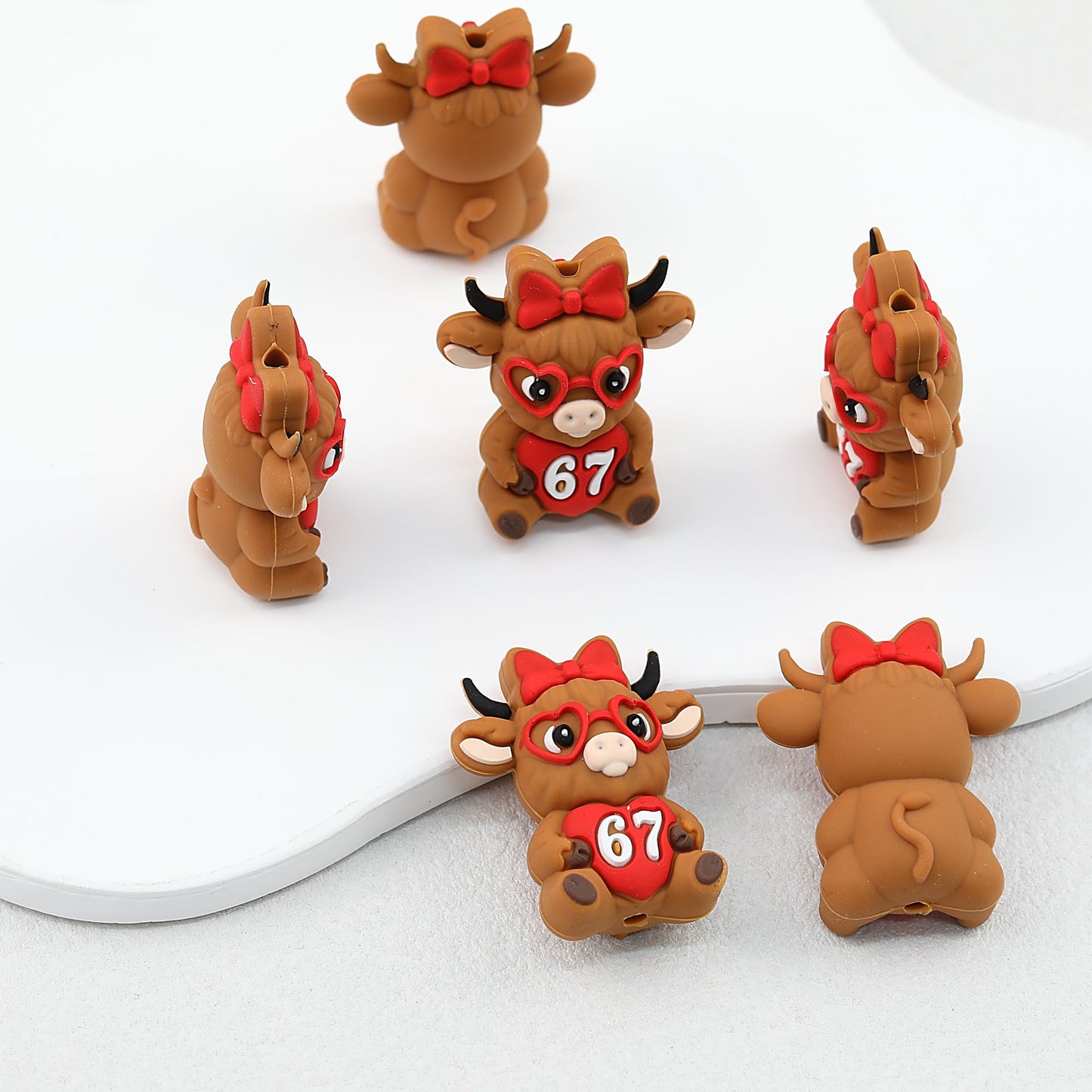 Cute 3D Highland Cow Silicone Focal Beads Red Glasses Bow 20pcs