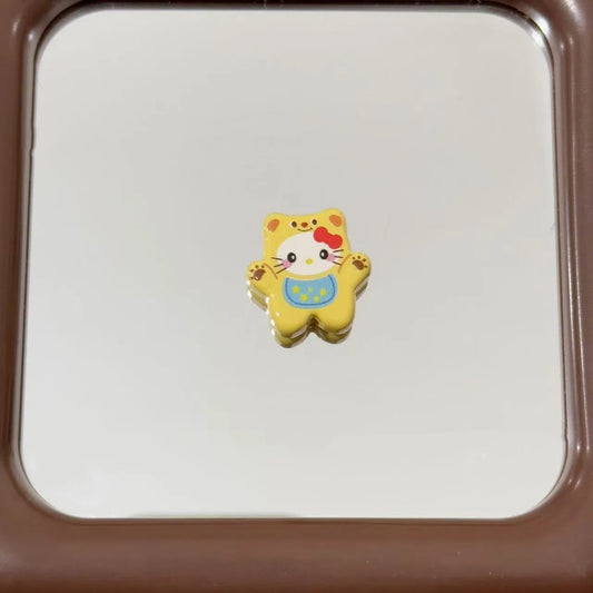 Painted Hello Kitty Acrylic Beads 25mm Wearing ButterBear Costume 10pcs 2
