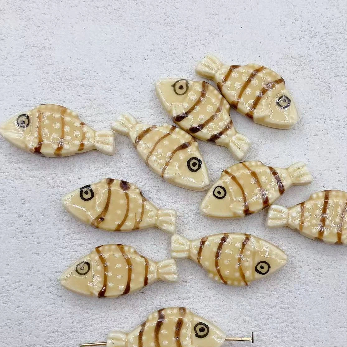 Hand Painted Fish Ceramic Beads 29mm Spotted Colorful 5pcs 4