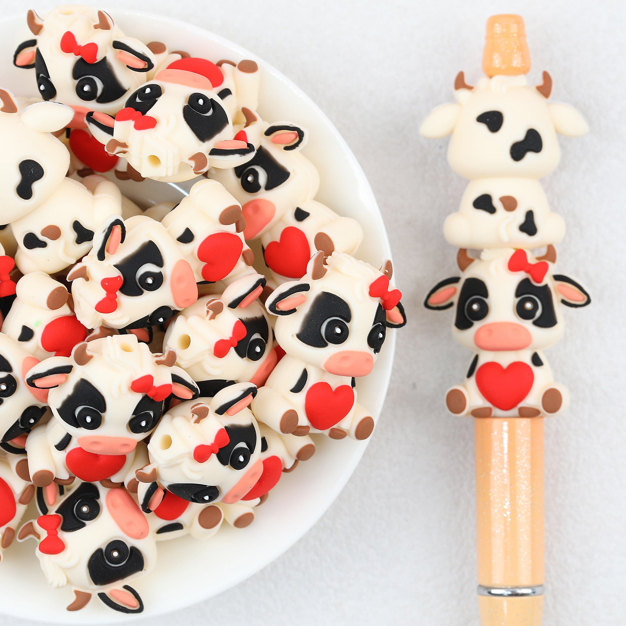 3D  Valentine Heart Cow Silicone Focal Beads 20pcs 