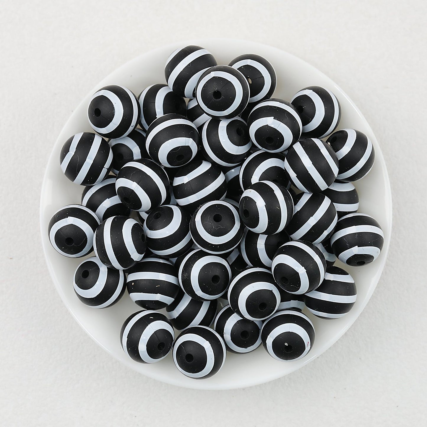 15mm Black and White Patterned Print Round Silicone Beads 50pcs - Black and White Rings