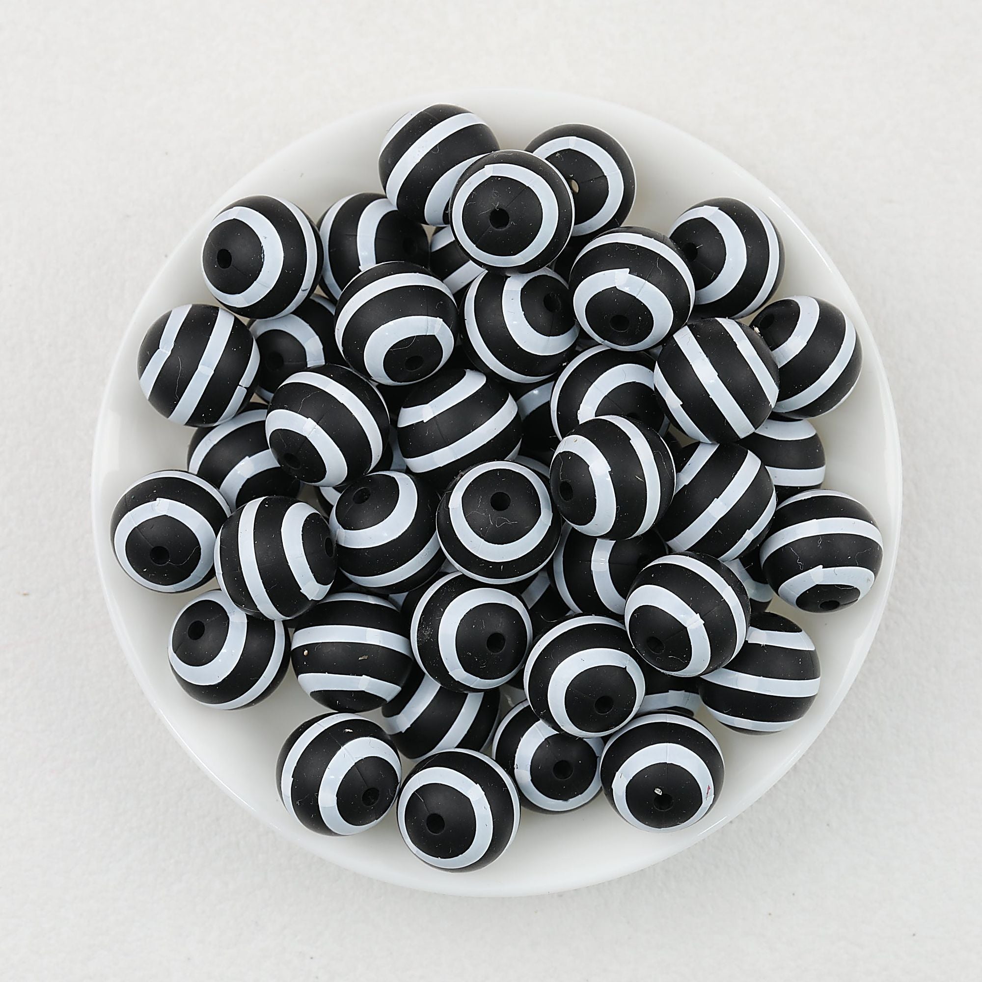 15mm Black and White Patterned Print Round Silicone Beads 50pcs - Black and White Rings