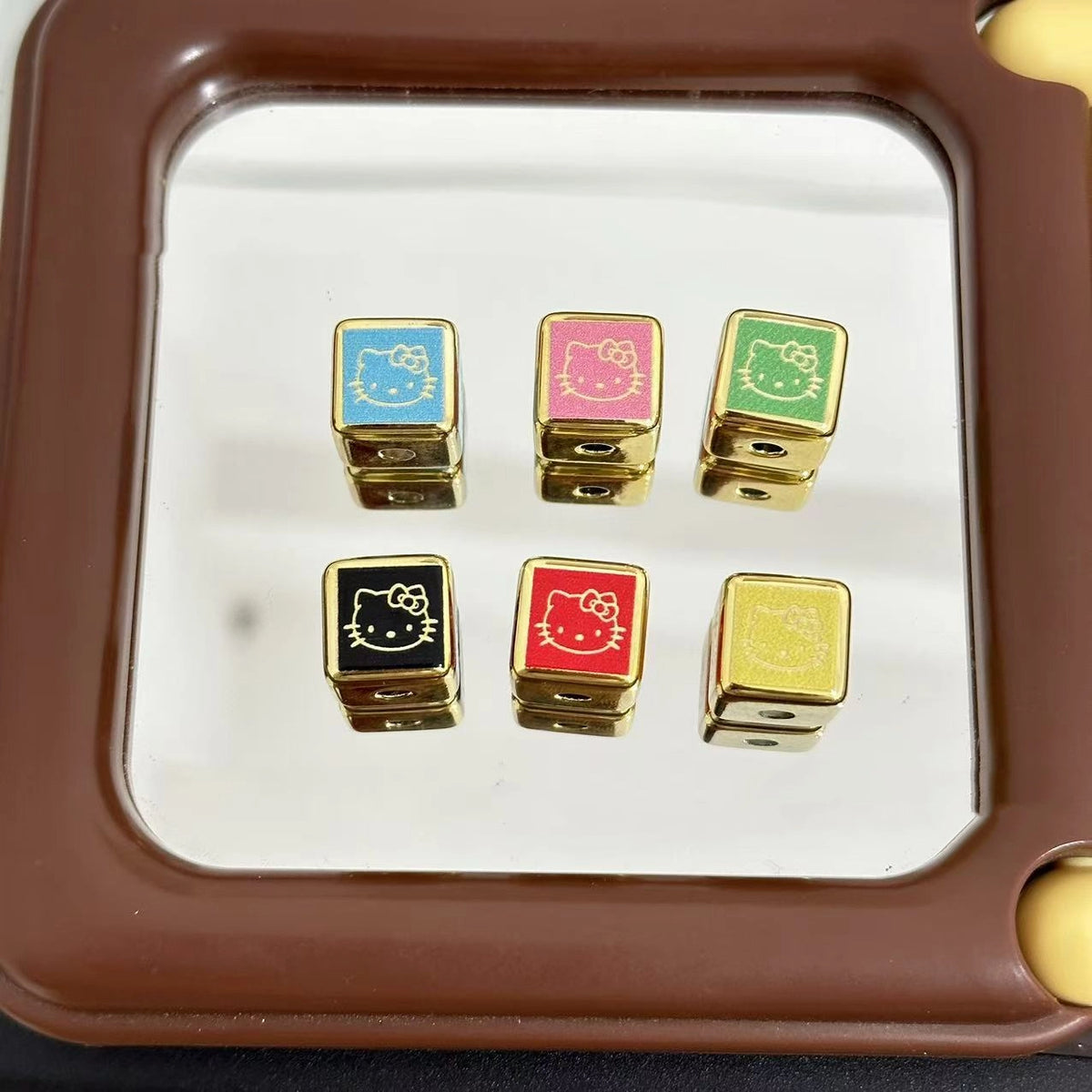 Square Acrylic Beads 14mm Glossy Gold Frame HK Kitty 10pcs