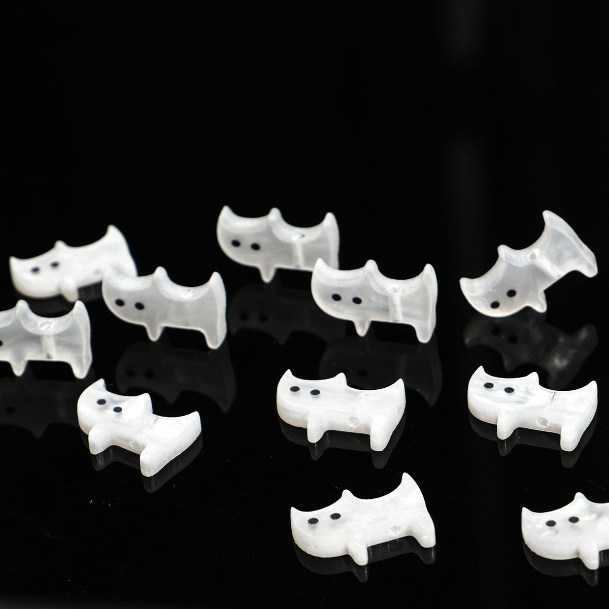 Flat Cat Acrylic Beads 16mm Imitation Freshwater Shell 50pcs