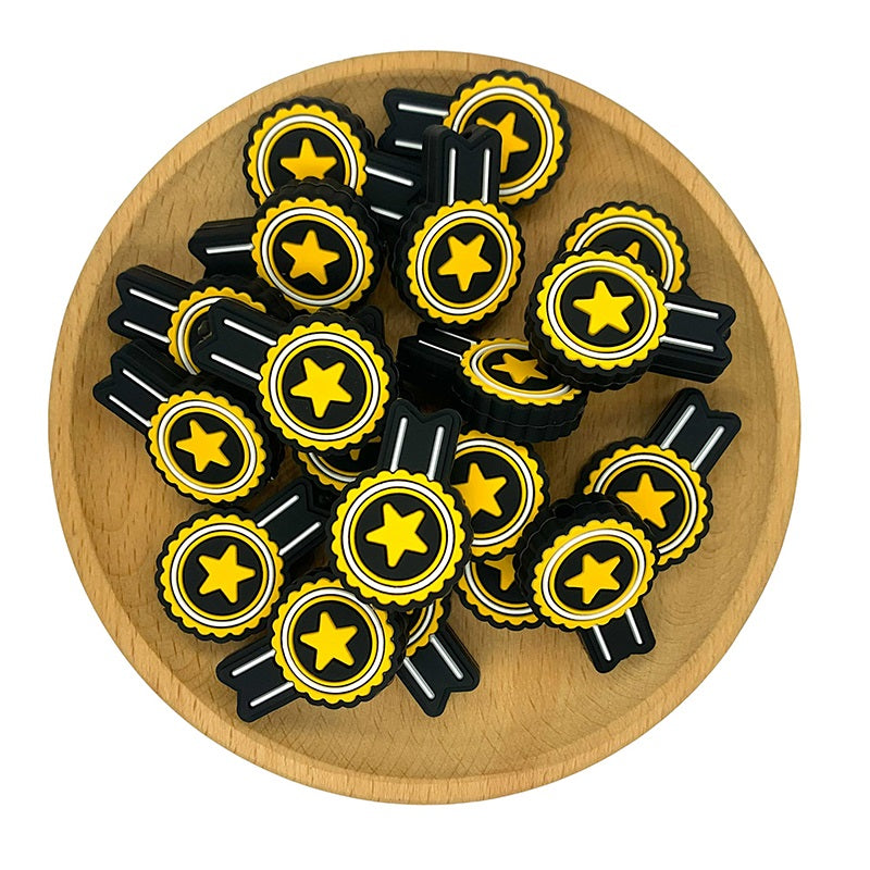Silicone Focal Beads Medal Yellow Star Gold Scalloped Edges 20pcs 2