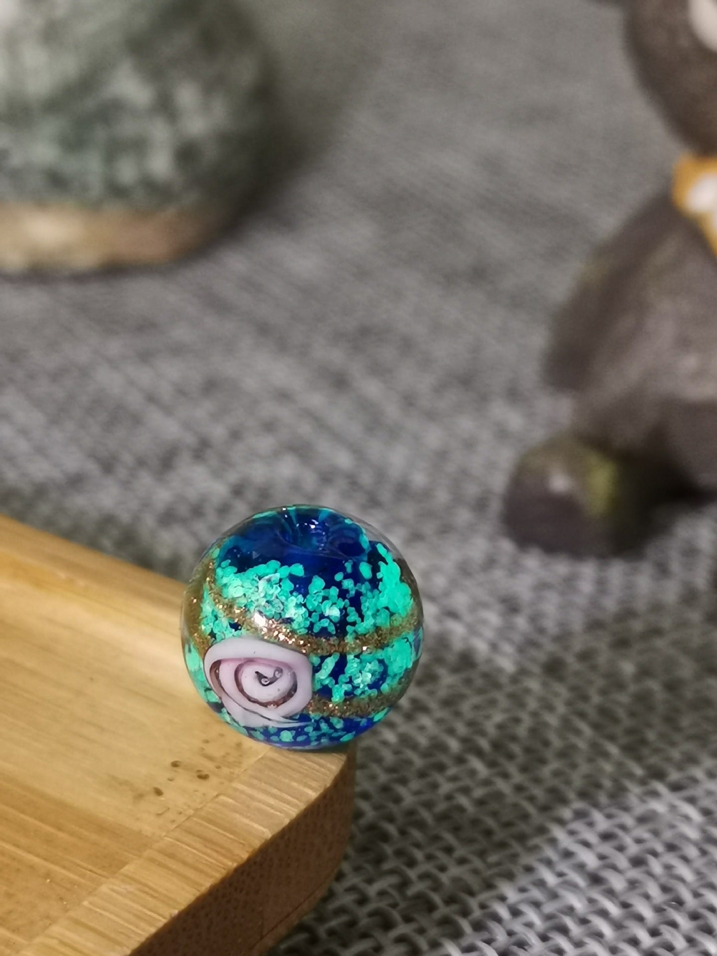 Lampwork Glass Beads Round 8-14mm Glow In The Dark Rose Pattern 1pc 6