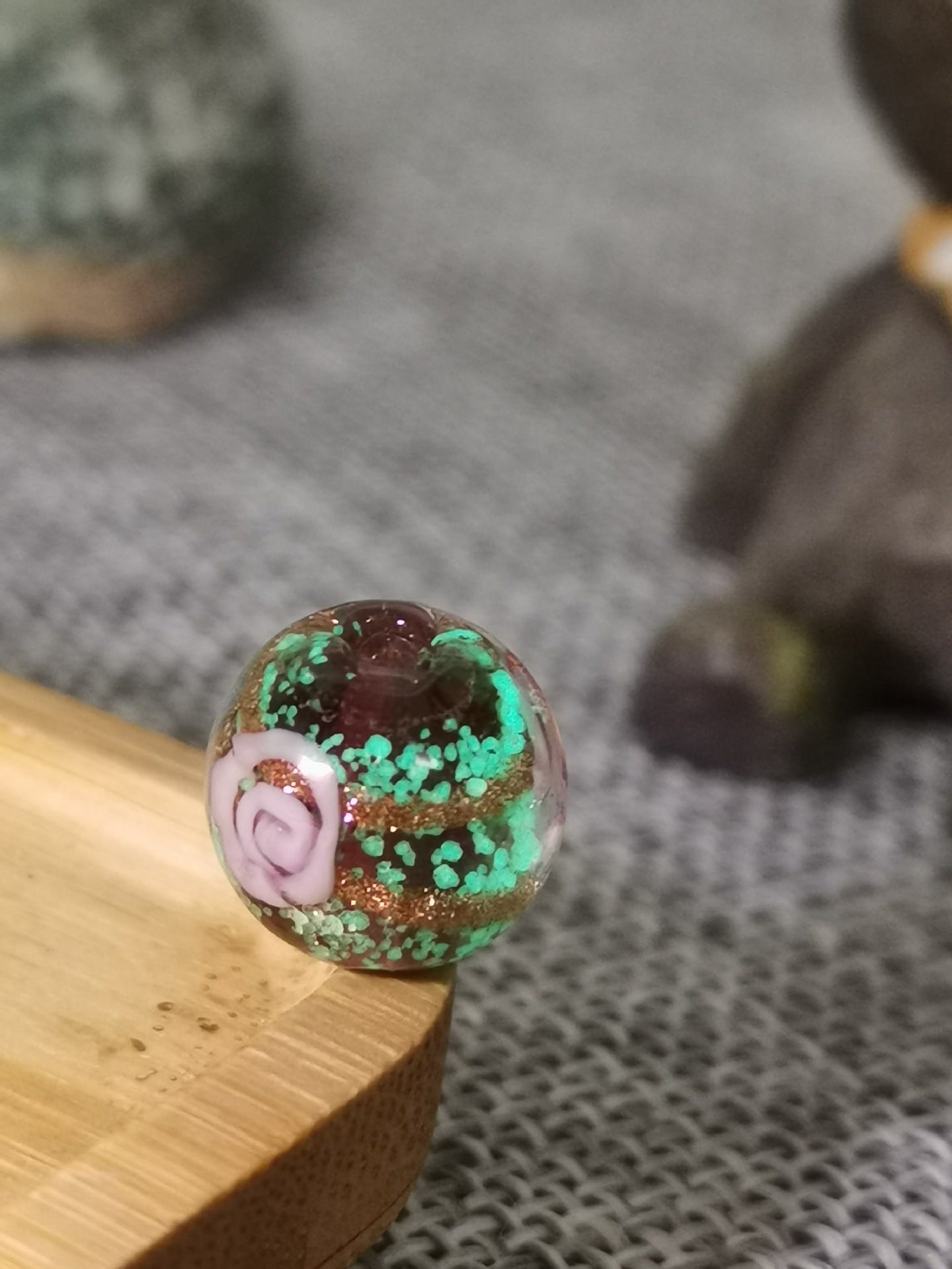 Lampwork Glass Beads Round 8-14mm Glow In The Dark Rose Pattern 1pc 8