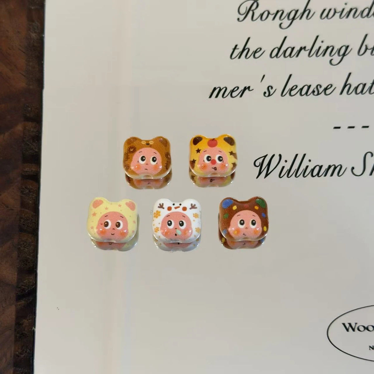 Twinkl Weaing Hats Acrylic Beads 15mm Novelty Mixed 20pcs