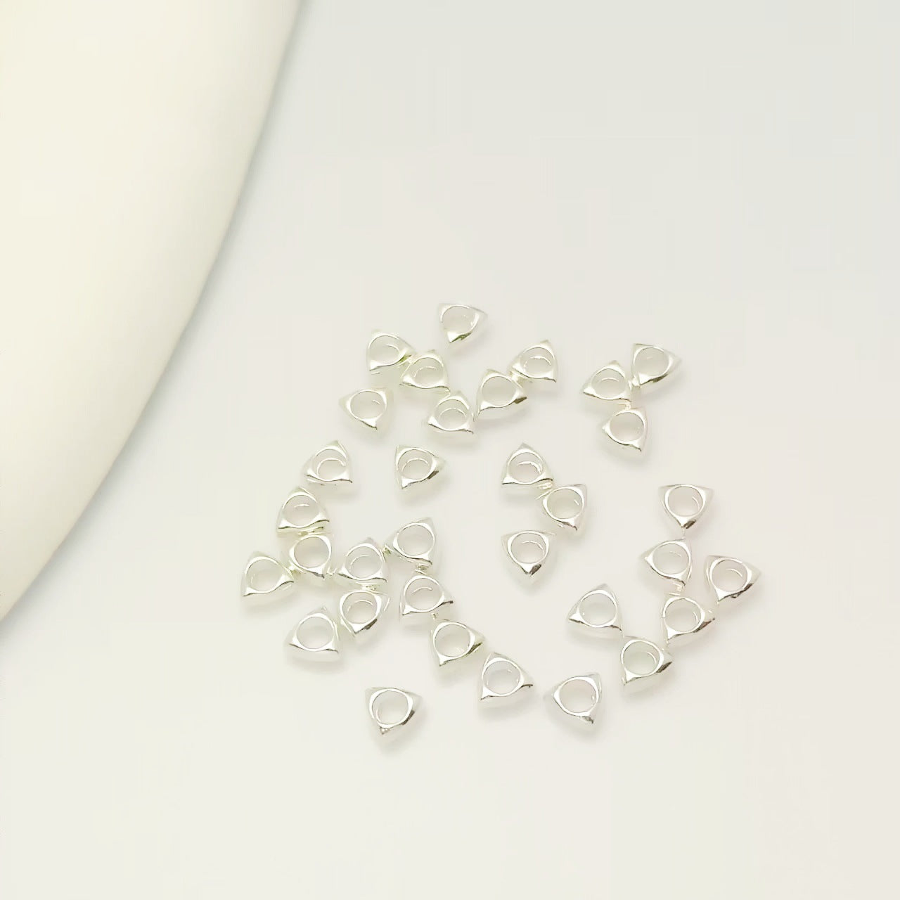 Alloy Triangular Spacer Beads 3/4mm Tibetan Style 100pcs 6