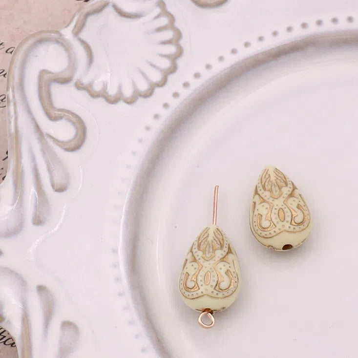 Gilded Beauty Avatar Acrylic Beads 18mm Artistic Vintage 30pcs 4