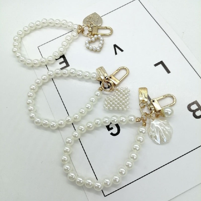 Pearl Heart Beaded Keychain with Gold Accents Elegant Charm
