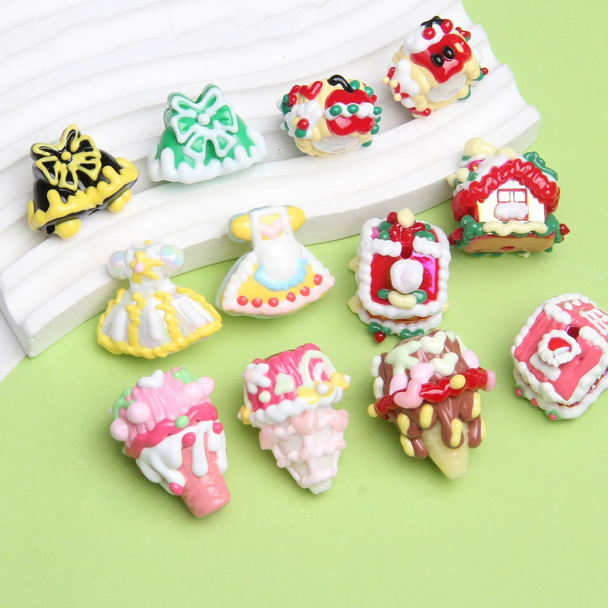 Hand Painted Acrylic Beads 3D Christmas Bells and Cabin 5pcs