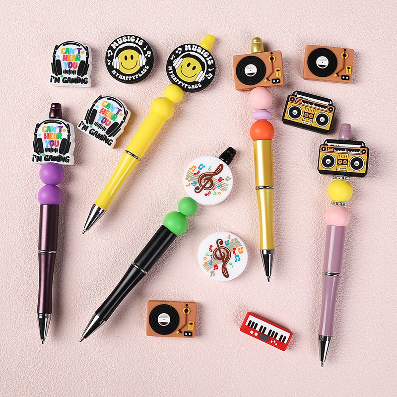 Silicone Focal Beads Music Themed Retro Radio and Smiley Face Circle Badge 5