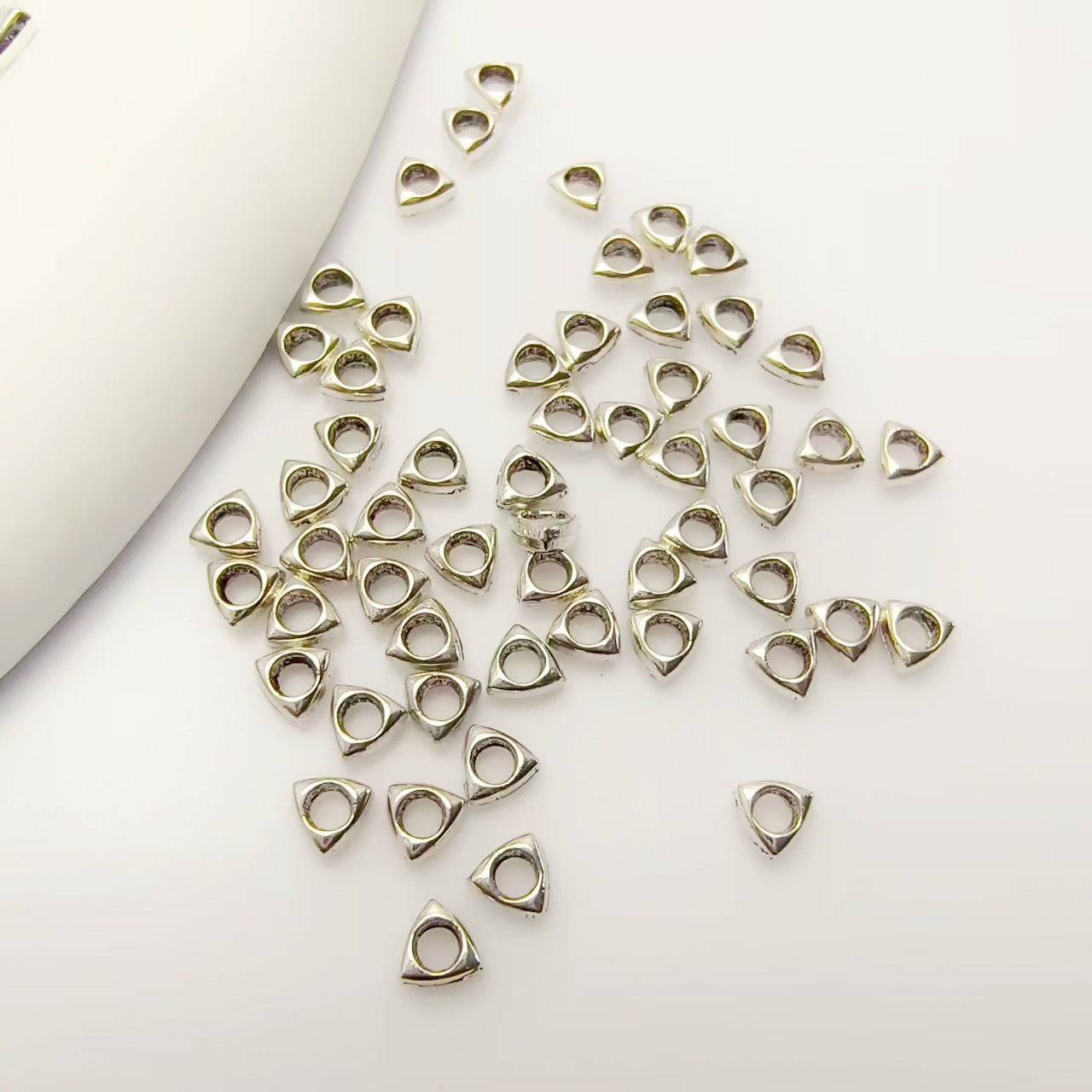 Alloy Triangular Spacer Beads 3/4mm Tibetan Style 100pcs 7