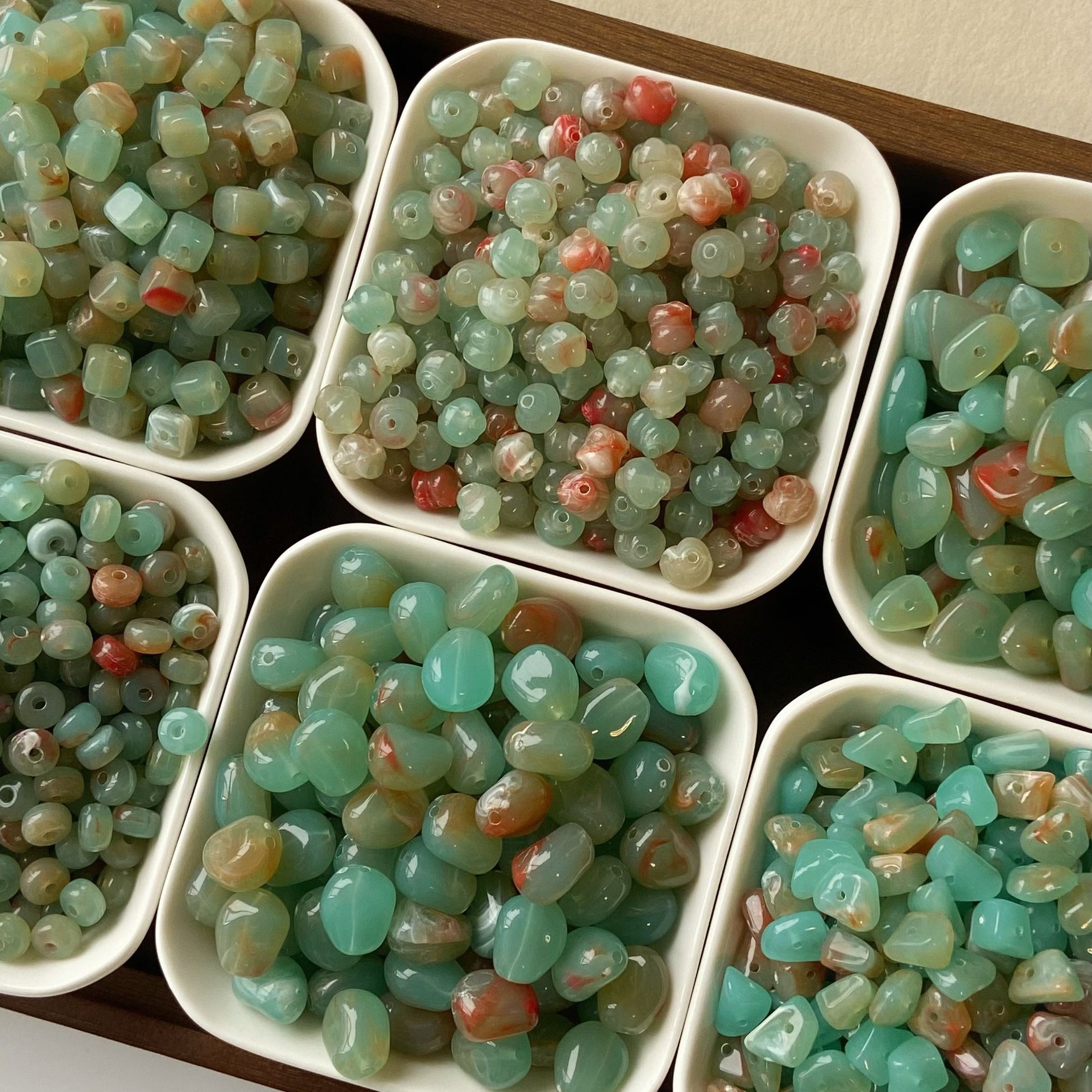 Vintage Irregular Gradient Green Acrylic Beads Organic Retro Style