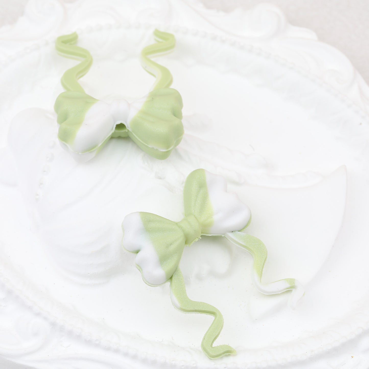 Tie Dye Glitter Bow Silicone Focal Beads 20pcs 8
