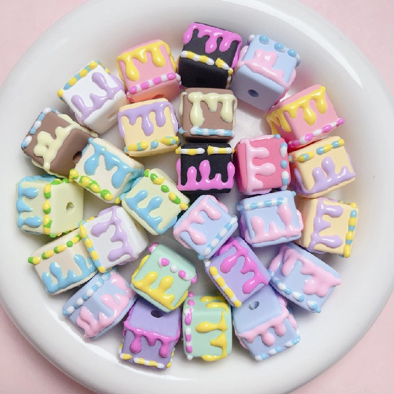 Hand Painted Cube Acrylic Beads 16mm Cream Dripping Icing 5pcs