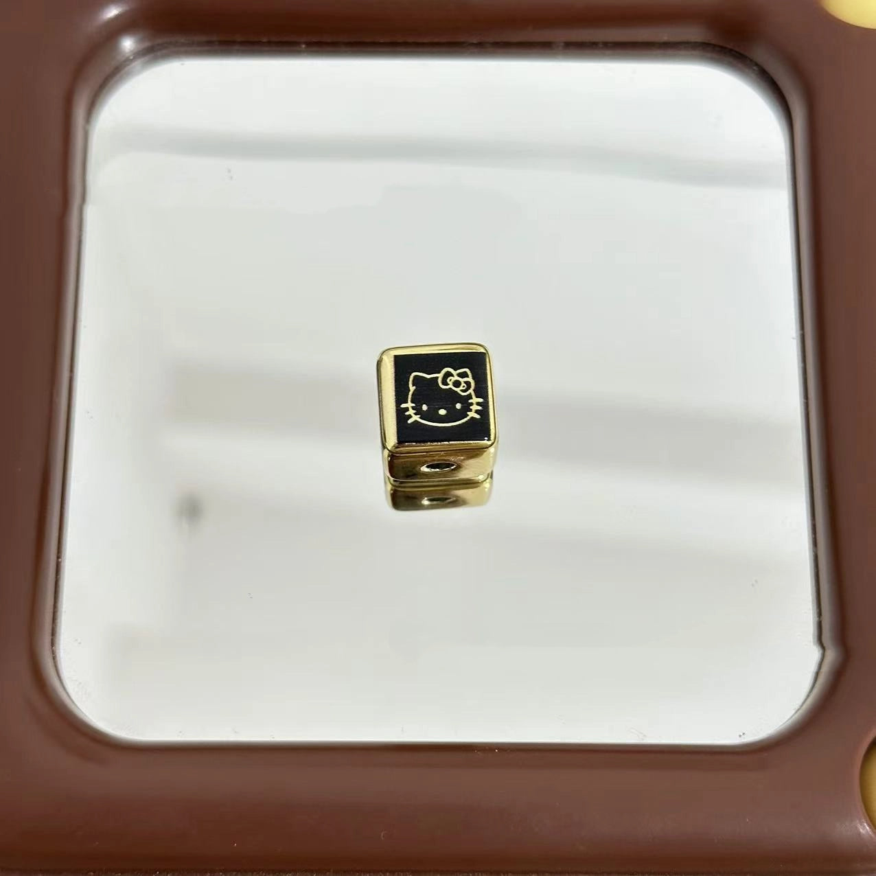 Square Acrylic Beads 14mm Glossy Gold Frame HK Kitty 10pcs 4