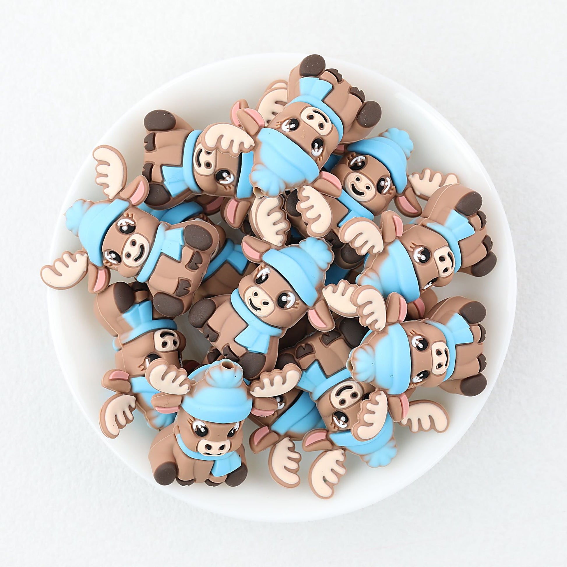 3D Winter Blue Scarf Moose Silicone Focal Beads 20pcs