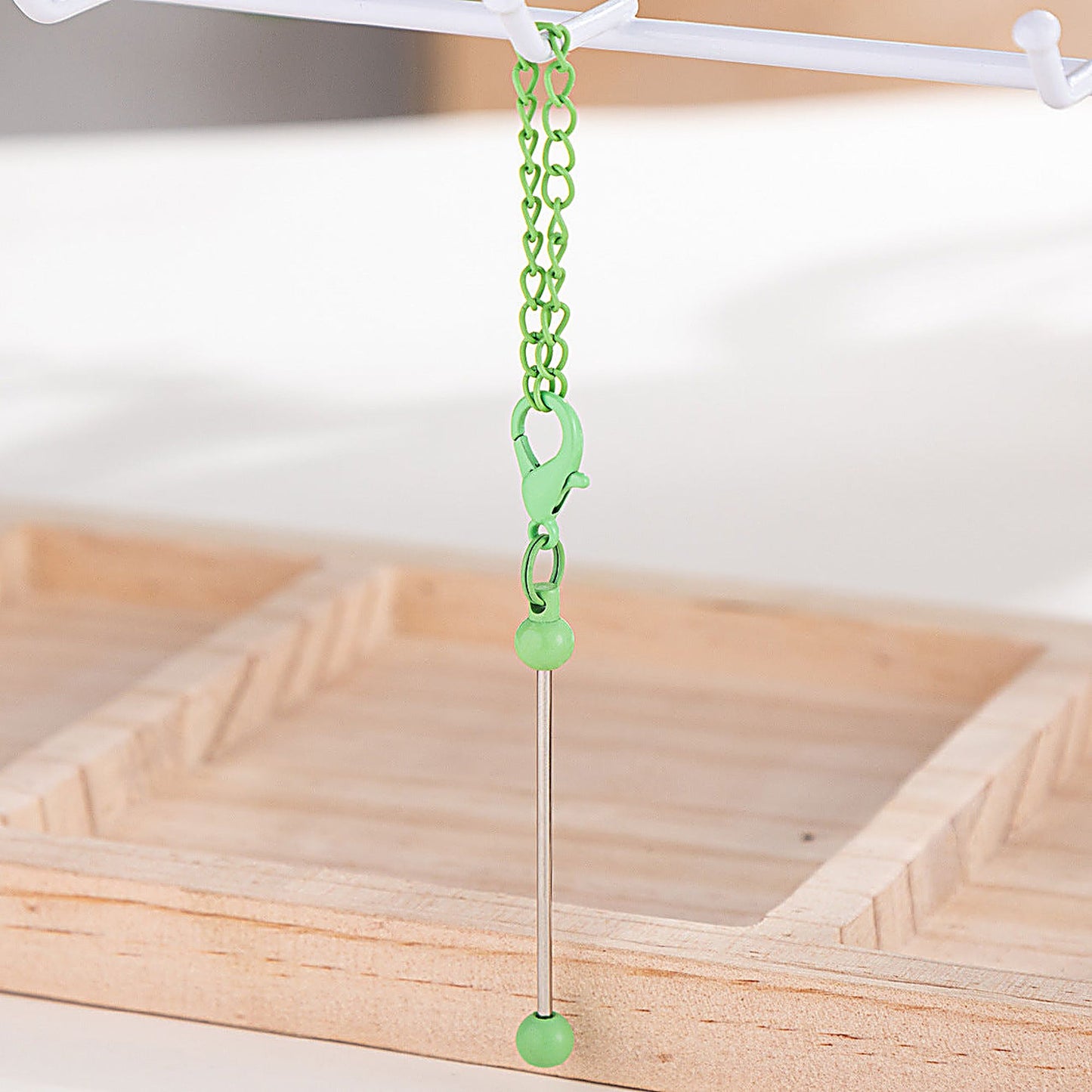 Beadable Keychain Mini Metal Bar Colorful Pendant 8 Centimeters - Candy Green