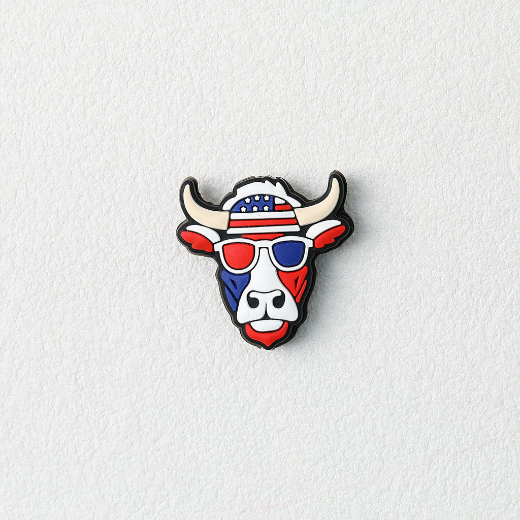 USA Independence Day Bull Head Silicone Focal Beads Red Blue 20pcs