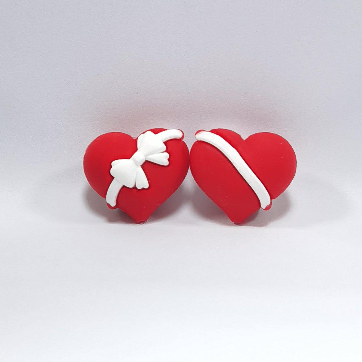 Silicone 3D Focal Beads Valentine Bow Heart Wrapped in Bow 20pcs 3