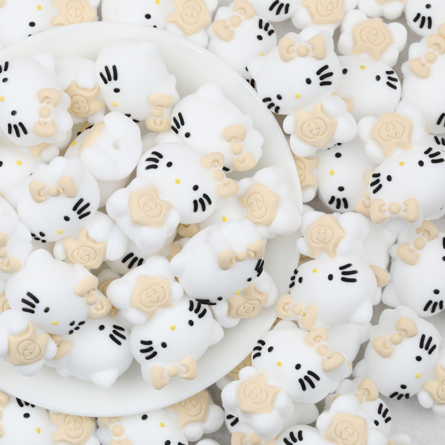 3D Cute Beige Bow White Cat Silicone Focal Beads 20pcs