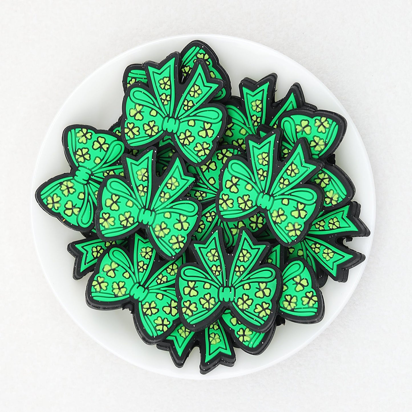 Green Clover Bow Silicone Focal Beads 20 pcs - Bow