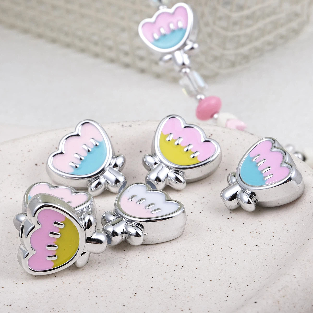 Tulip Shaped 18mm Enamel Acrylic Beads with UV Coating 20pcs