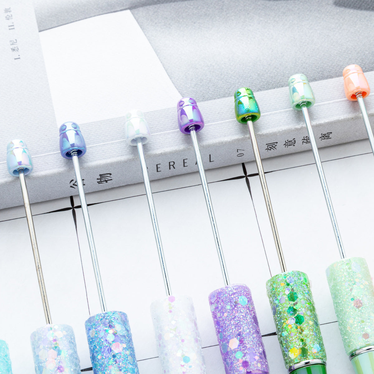 Iridescent Glitter Plastic Beaded Pen Wholesale, UV Gradient Sequin Ballpoint, 15 cm