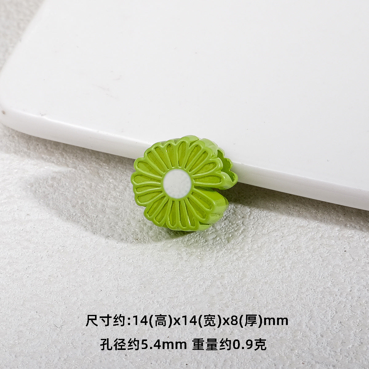 Bright Daisy Acrylic Flower Beads 14mm Round Shape 20pcs 18