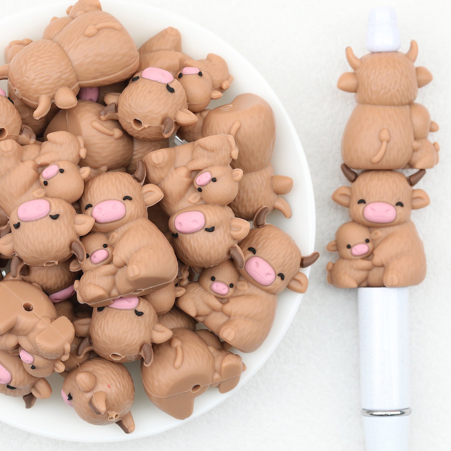 3D Parent Child Cow Silicone Focal Beads 20 pcs