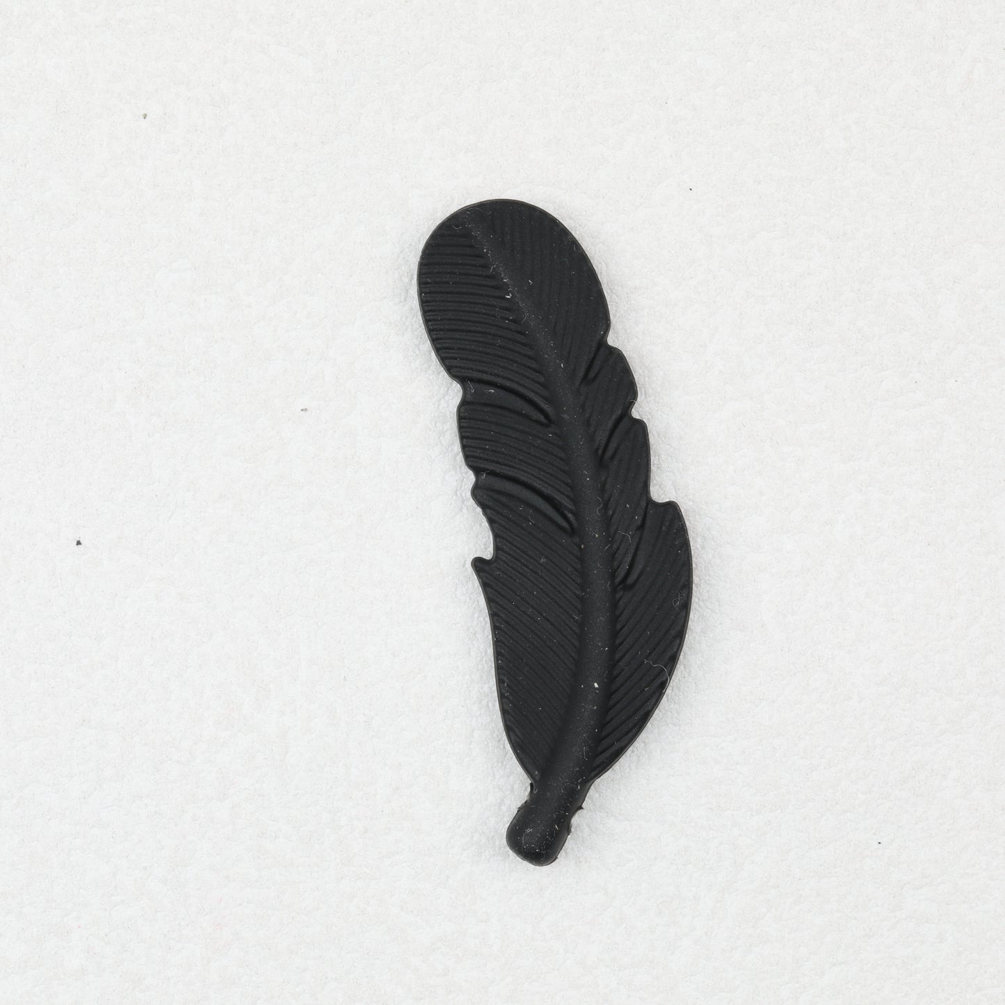 Colorful Feather Shaped Silicone Beads 20pcs 11