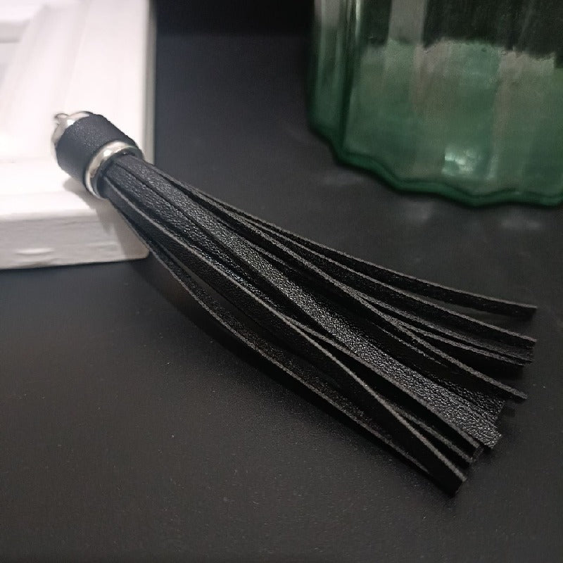 Silver PU Leather Tassel Keychain Metallic 9cm Length 27