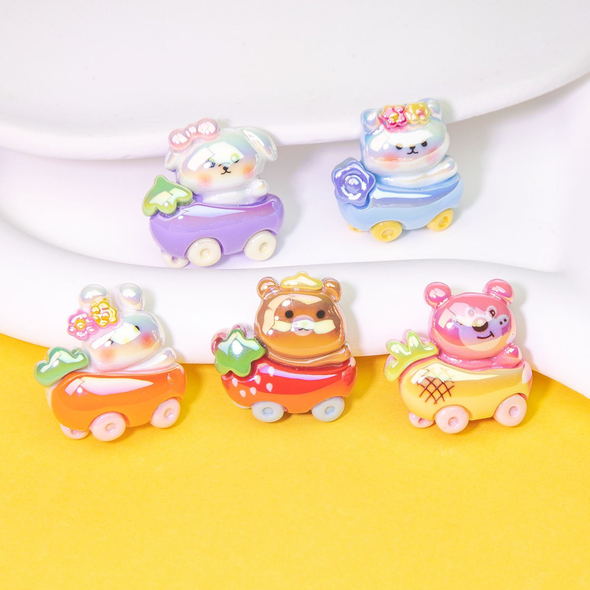 Cute Animal Driving Fruit Cart Resin Beads Glossy Mixed 10pcs