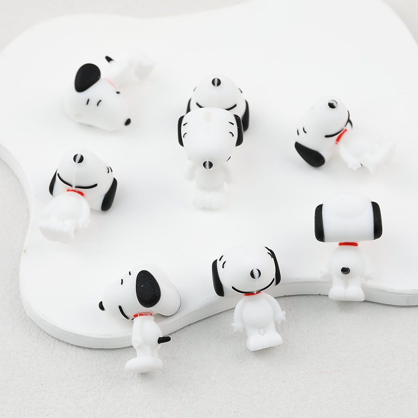 3D Character Shaped Silicone Focal Beads Snoopy Design 20pcs - Snoopy