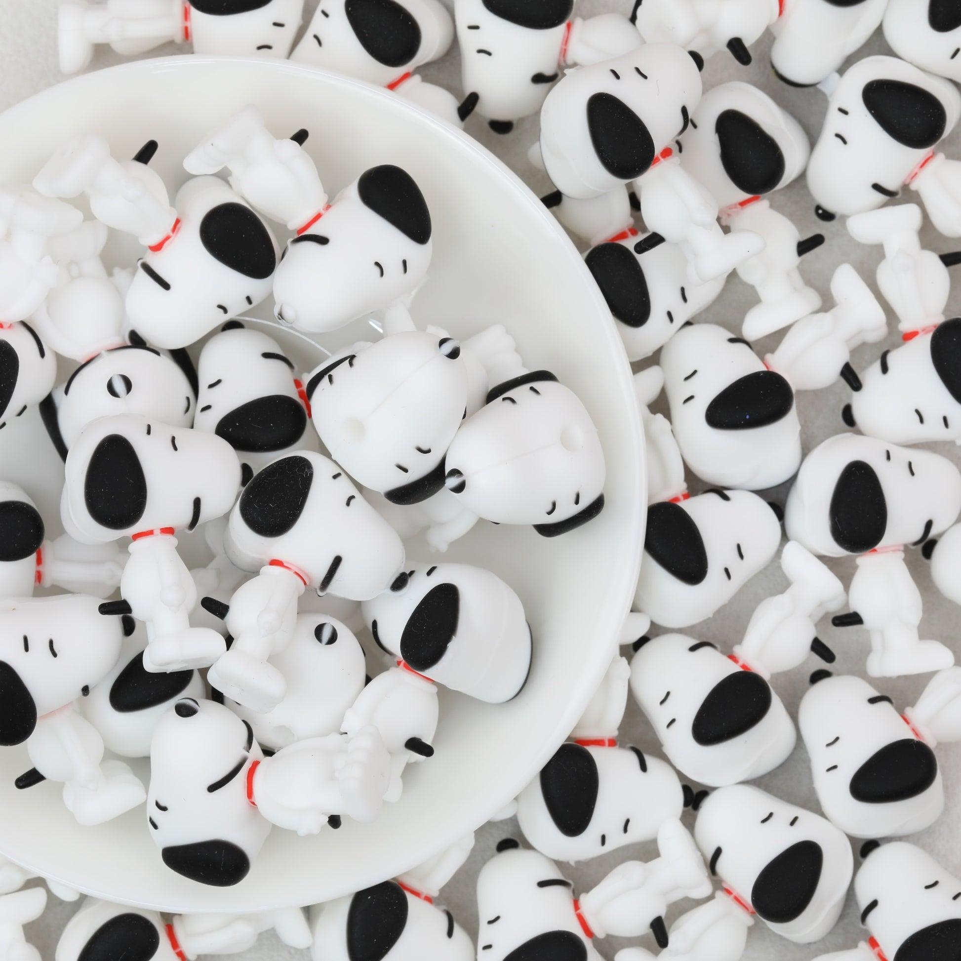 3D Character Shaped Silicone Focal Beads Snoopy Design 20pcs