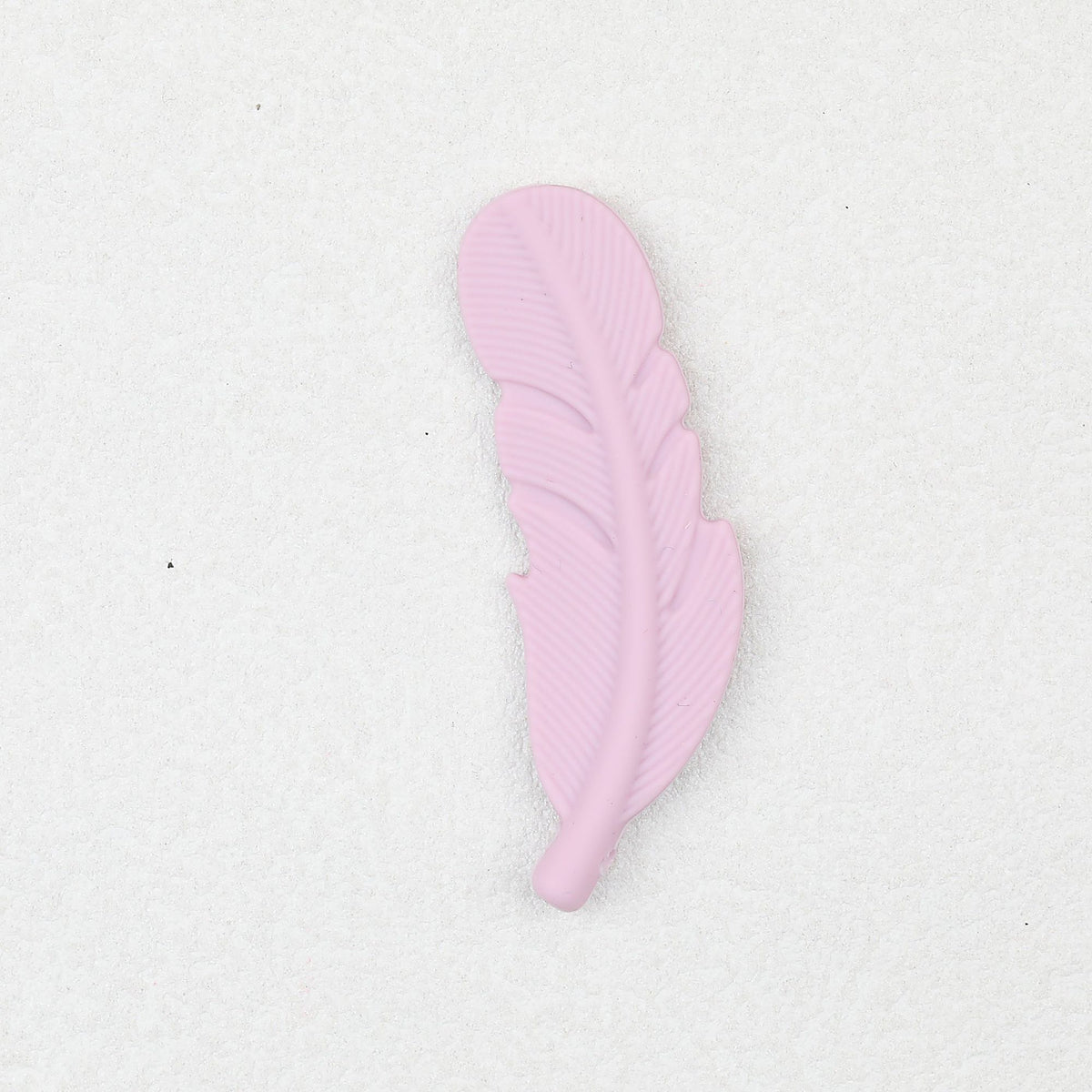 Colorful Feather Shaped Silicone Beads 20pcs - Lilac Purple