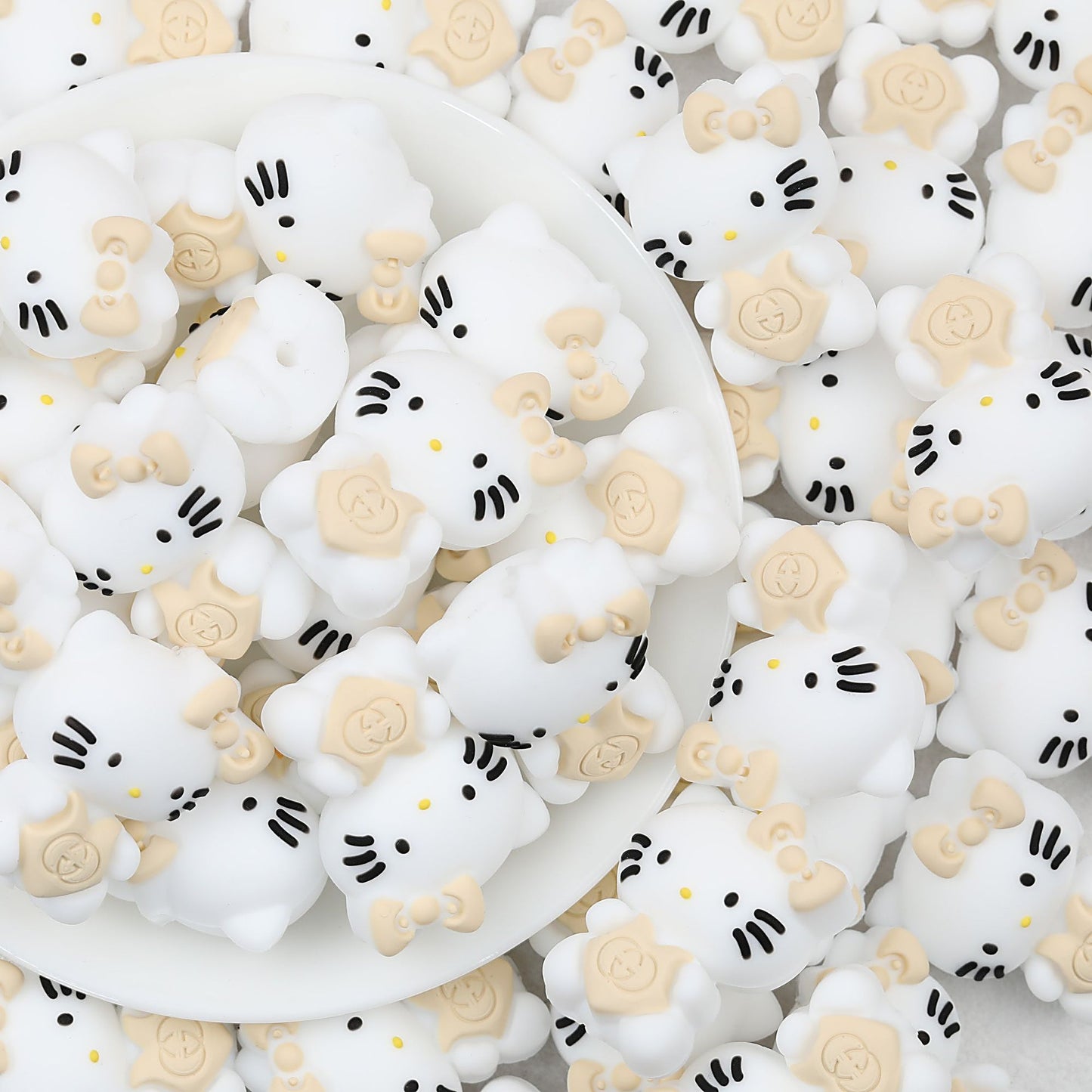 3D Cute Beige Bow White Cat Silicone Focal Beads 20pcs