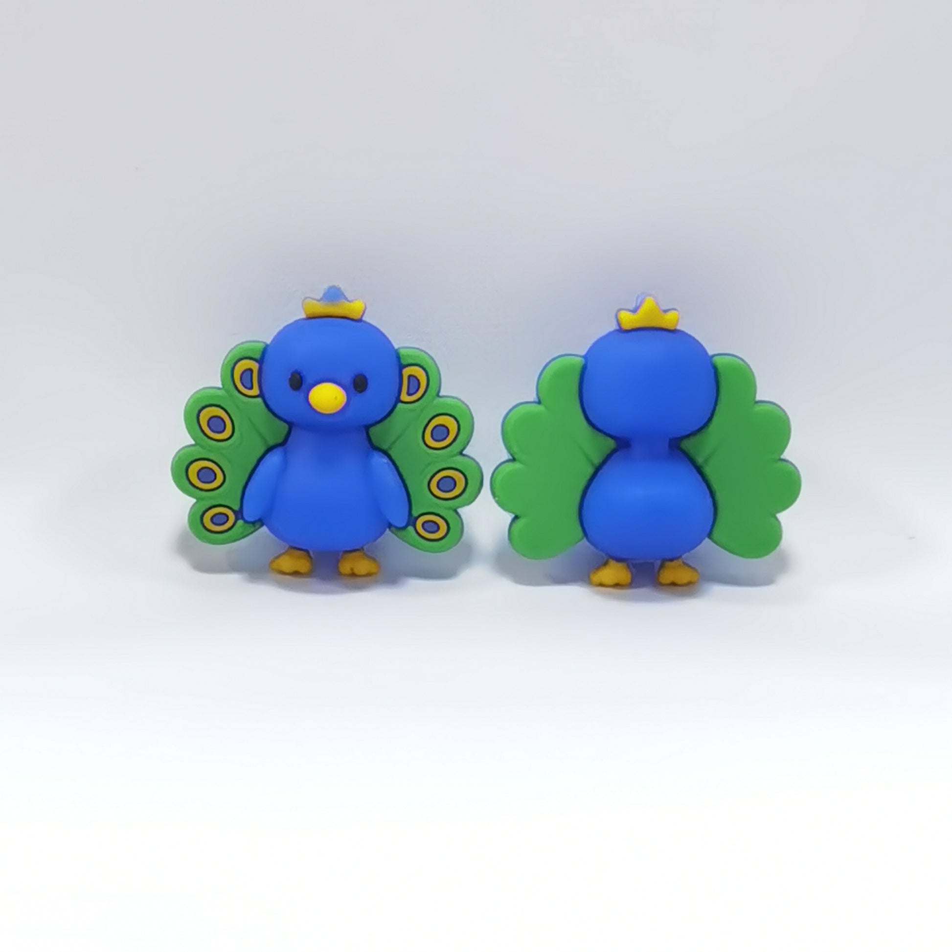 Silicone 3D Focal Beads Blue Peacock Wearing Crown 20pcs