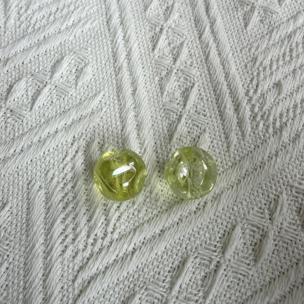 Transparent Iridescent Fig Shaped Acrylic Beads 15mm 50pcs 13
