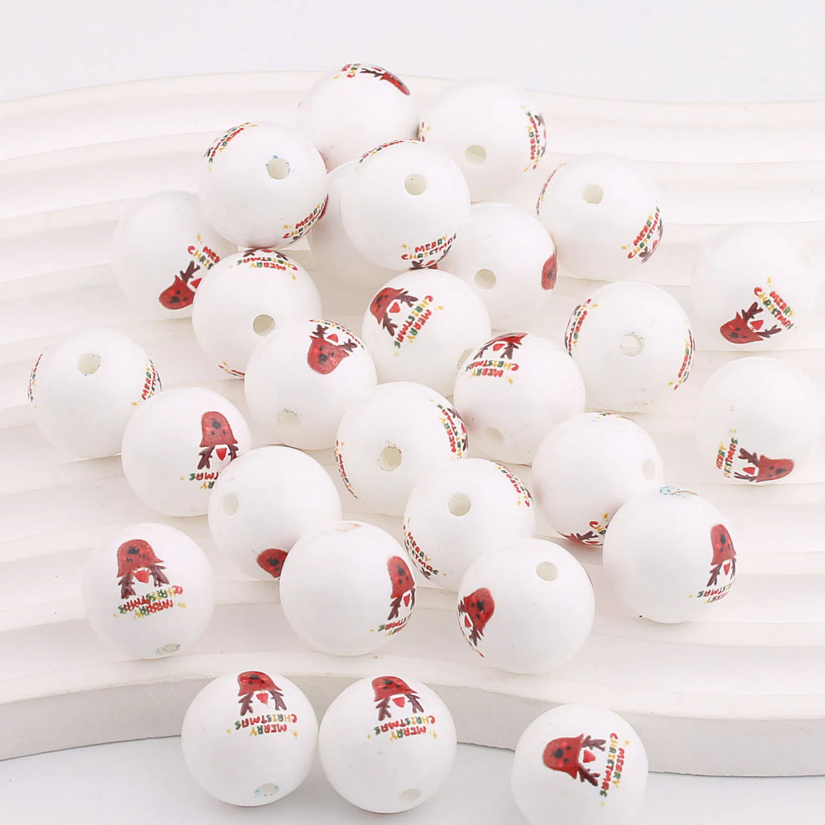 Colorful Christmas Printed Acrylic Beads 16mm Festive Designs 20pcs 5