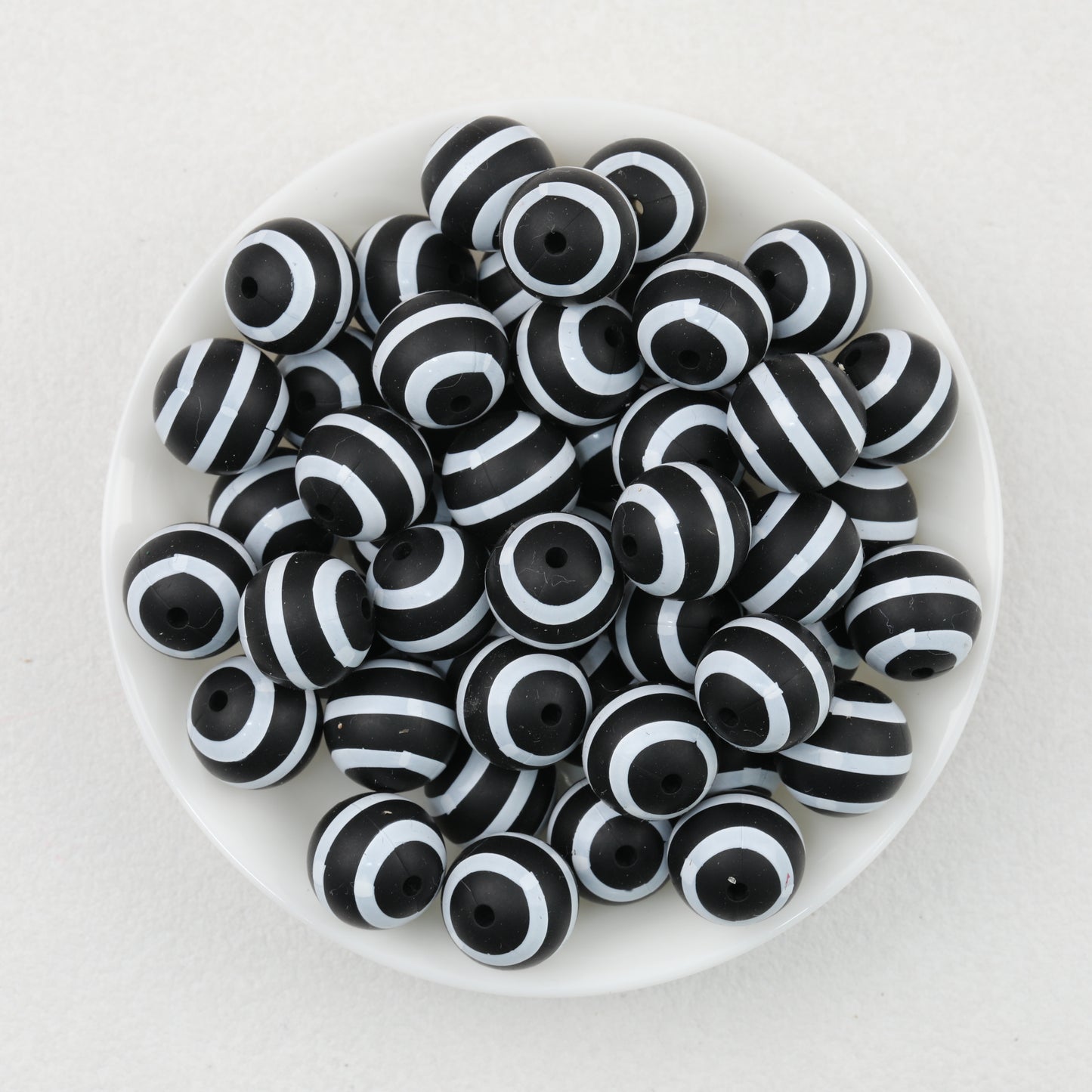 15mm Black and White Patterned Print Round Silicone Beads 50pcs 4