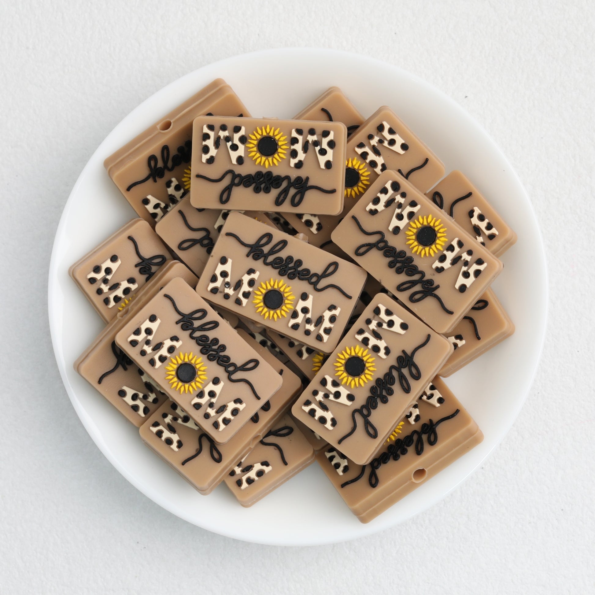 Mother Silicone Focal Beads Leopard Daisy Design 20pcs