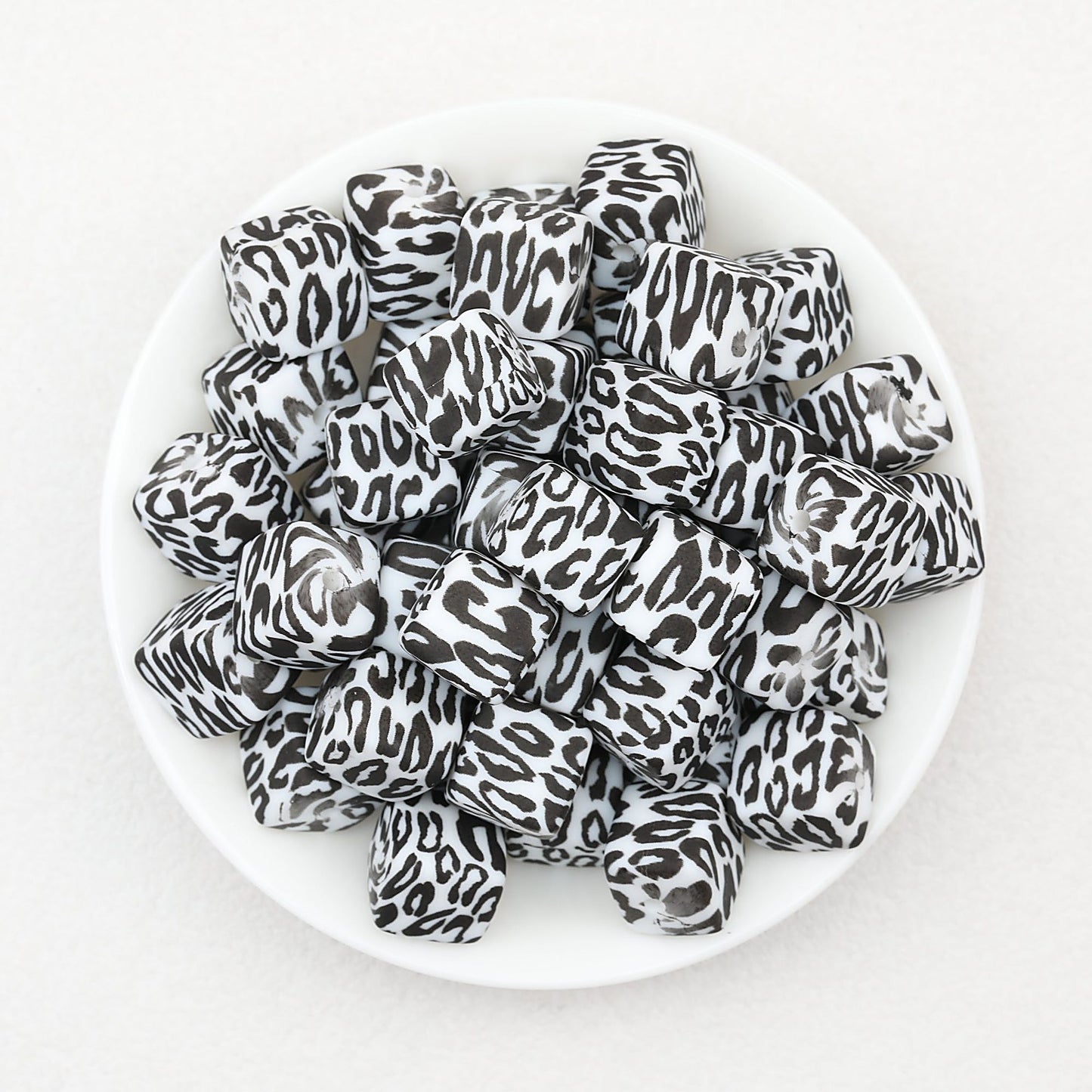 13.5mm Square Leopard Print Silicone Beads 50pcs - 4