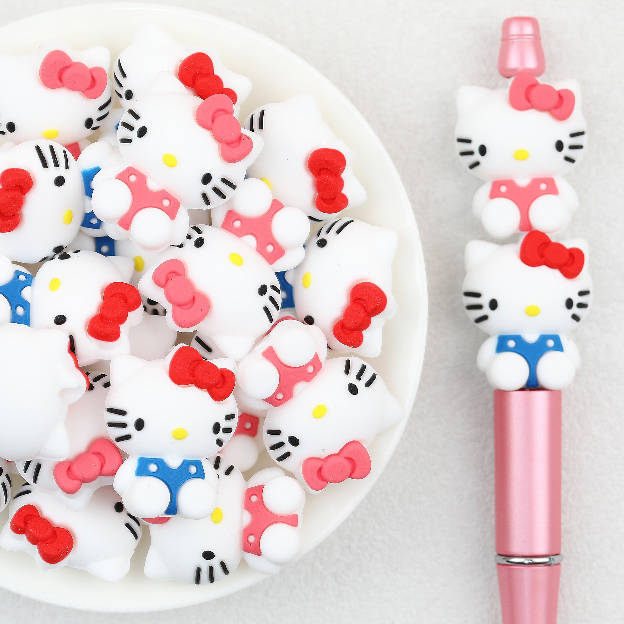 3D Pink Blue Cute Sitting KT Cat Silicone Focal Beads 20Pcs 