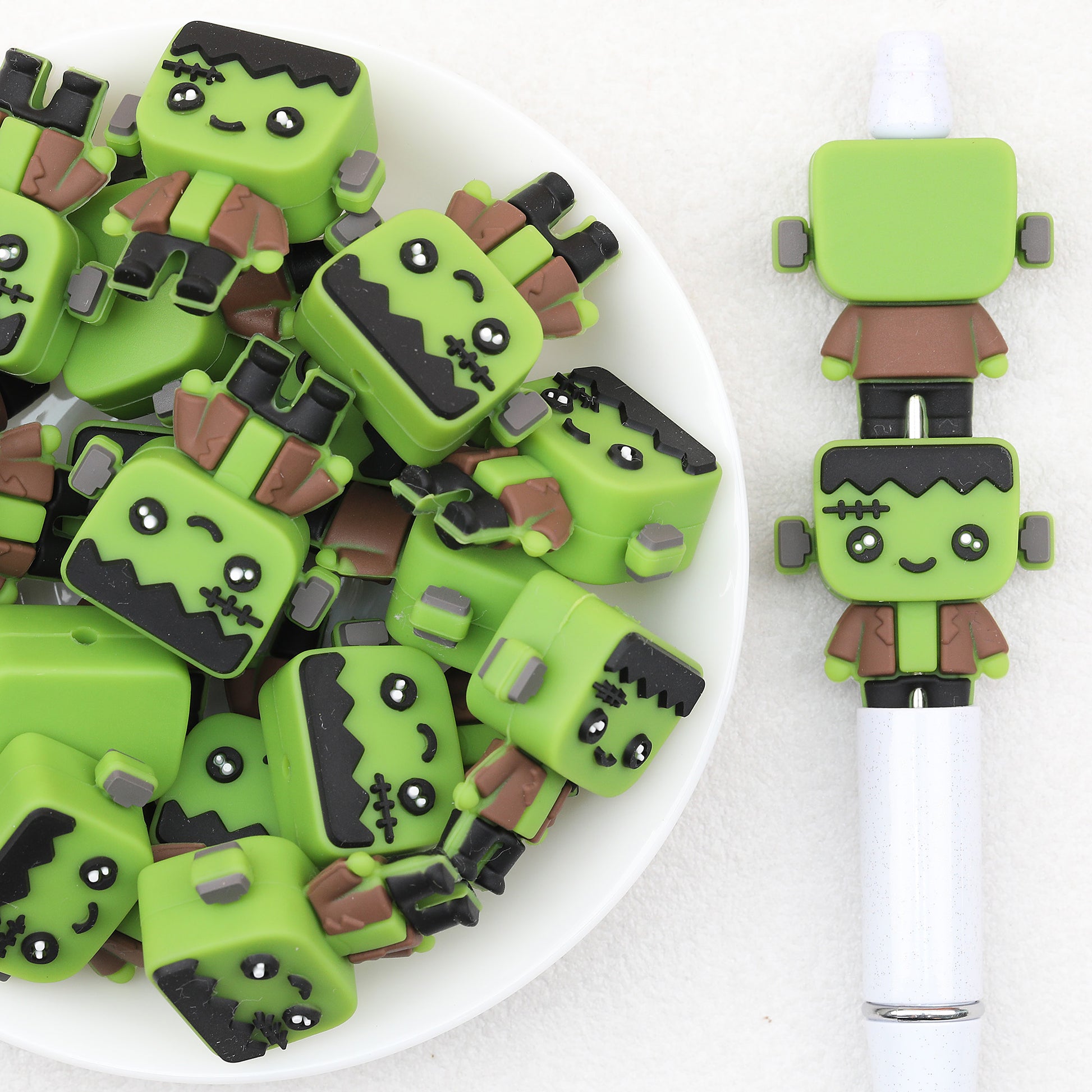 3D Green Werewolf Silicone Focal Beads 20pcs