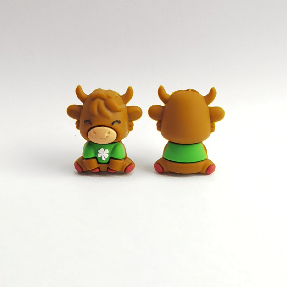 Silicone 3D Focal Beads Highland Cattle Brown Wearing Green Shirt 20pcs